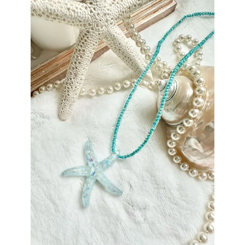 Aqua blue Starfish beaded pendant necklace ￼